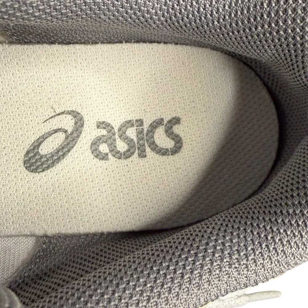 Asics step into